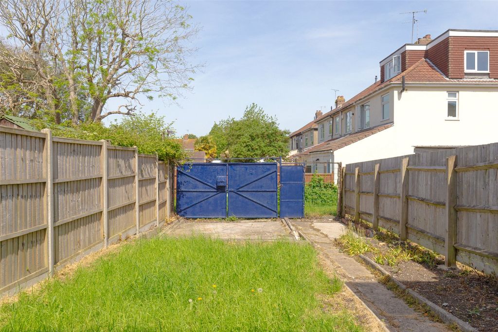 Property photo 2 of 12 Picture No. 29