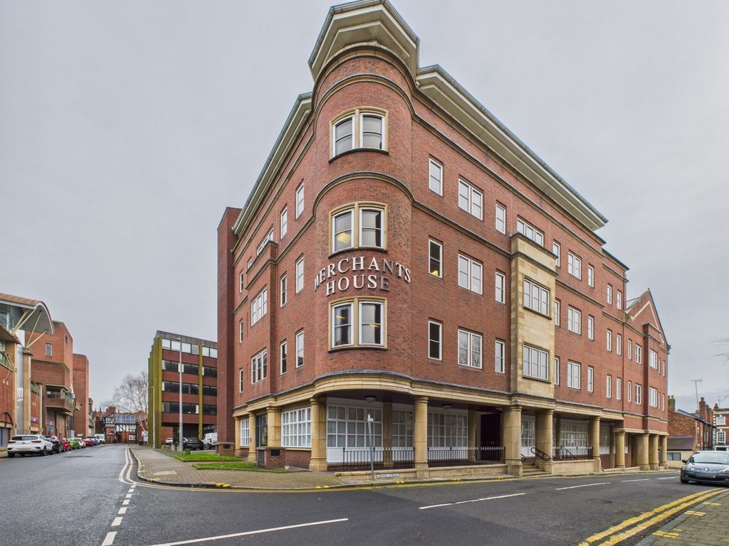 Property photo 1 of 8 Photo 8