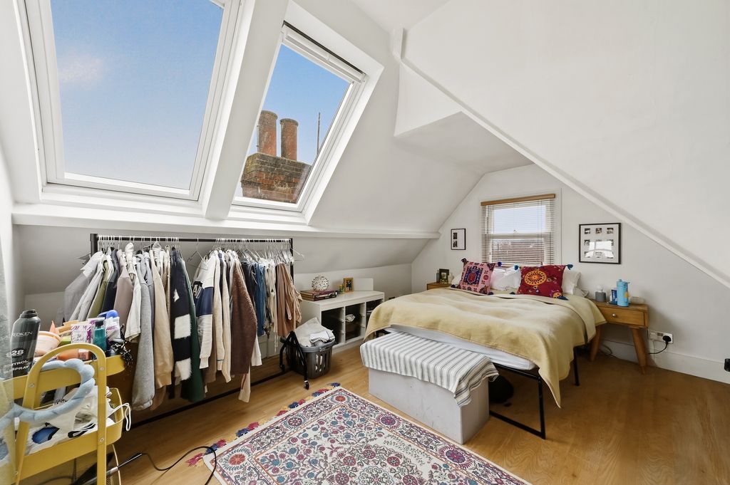 Property photo 3 of 7