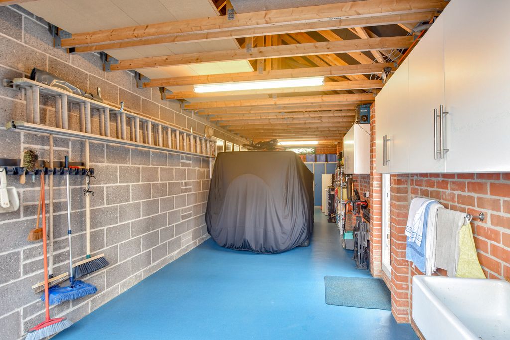 Property photo 3 of 30 Dsc_0094-Dsc_0096