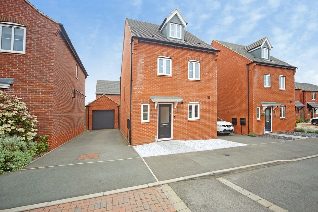 Property photo 1 of 17 Pbox-Img.Jpg