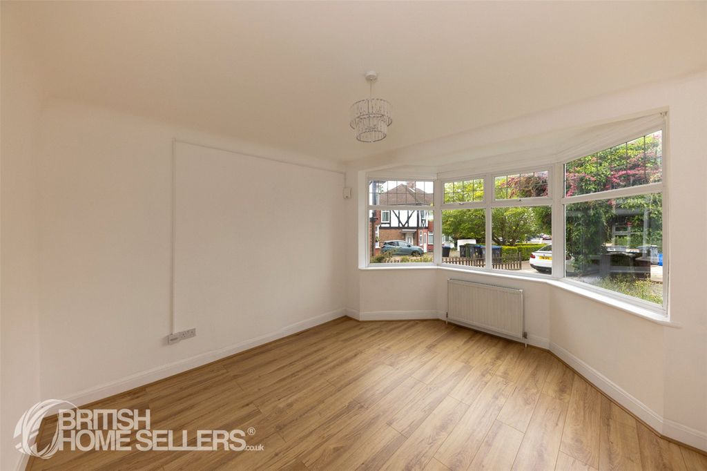Property photo 3 of 7 Picture No. 04