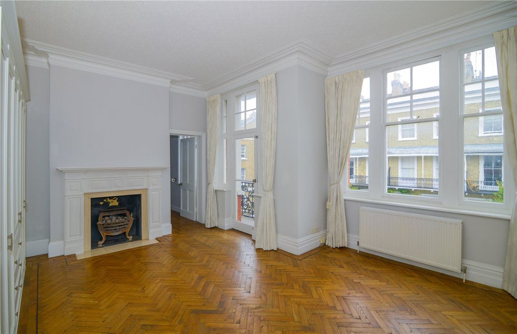 Property photo 2 of 10