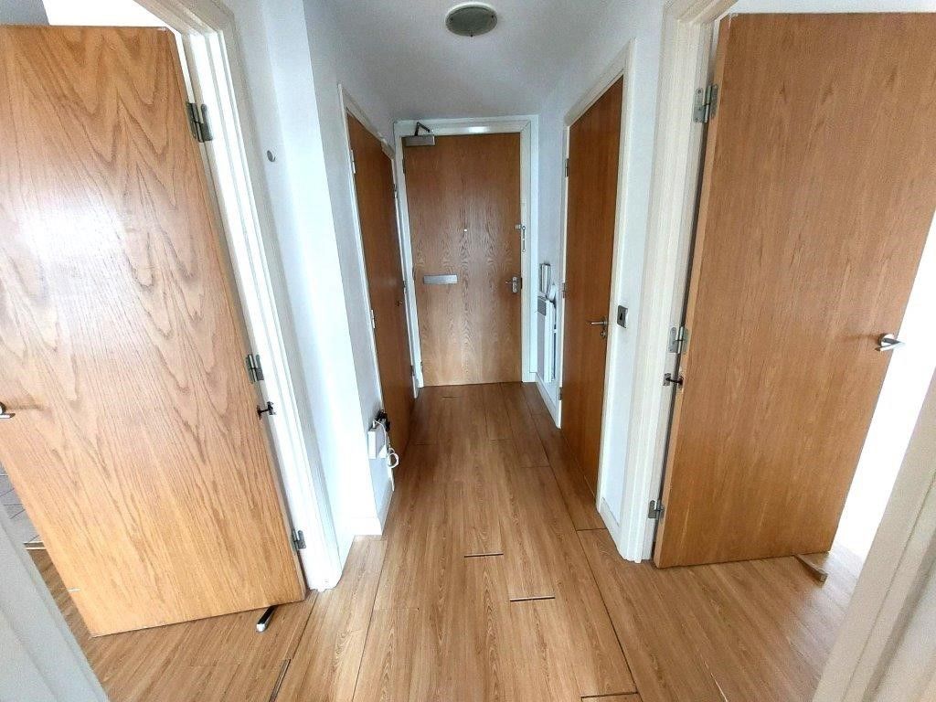 Property photo 2 of 9 919x714