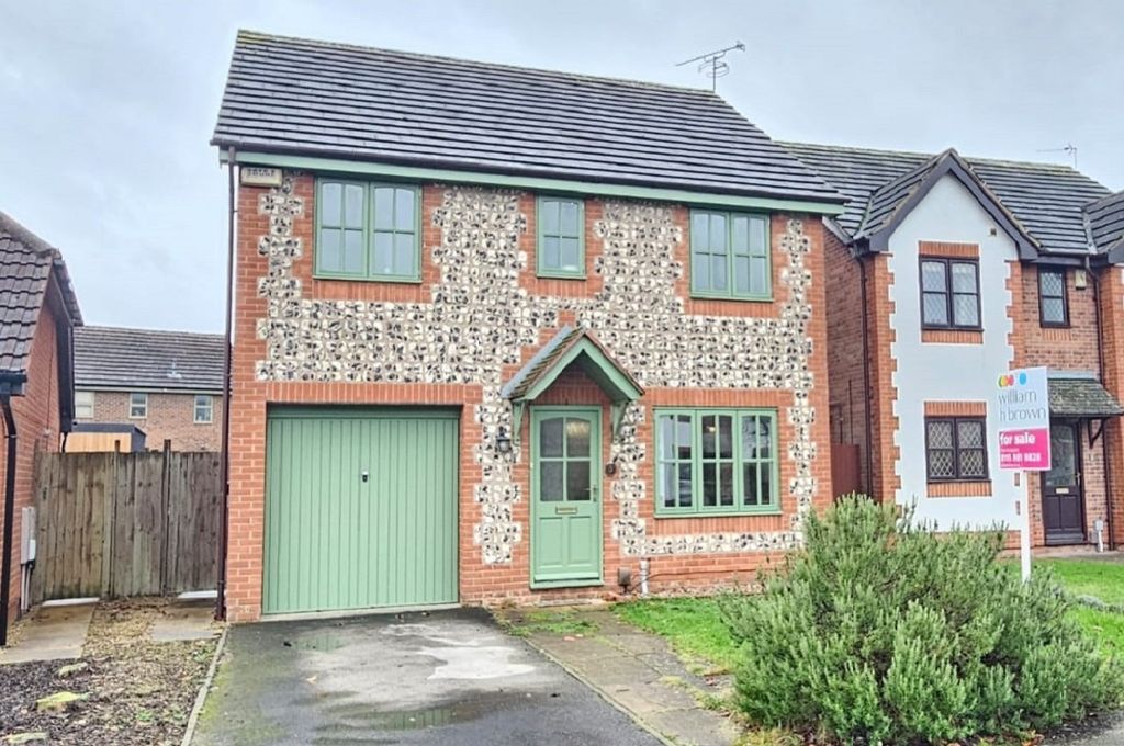 Property photo 1 of 21