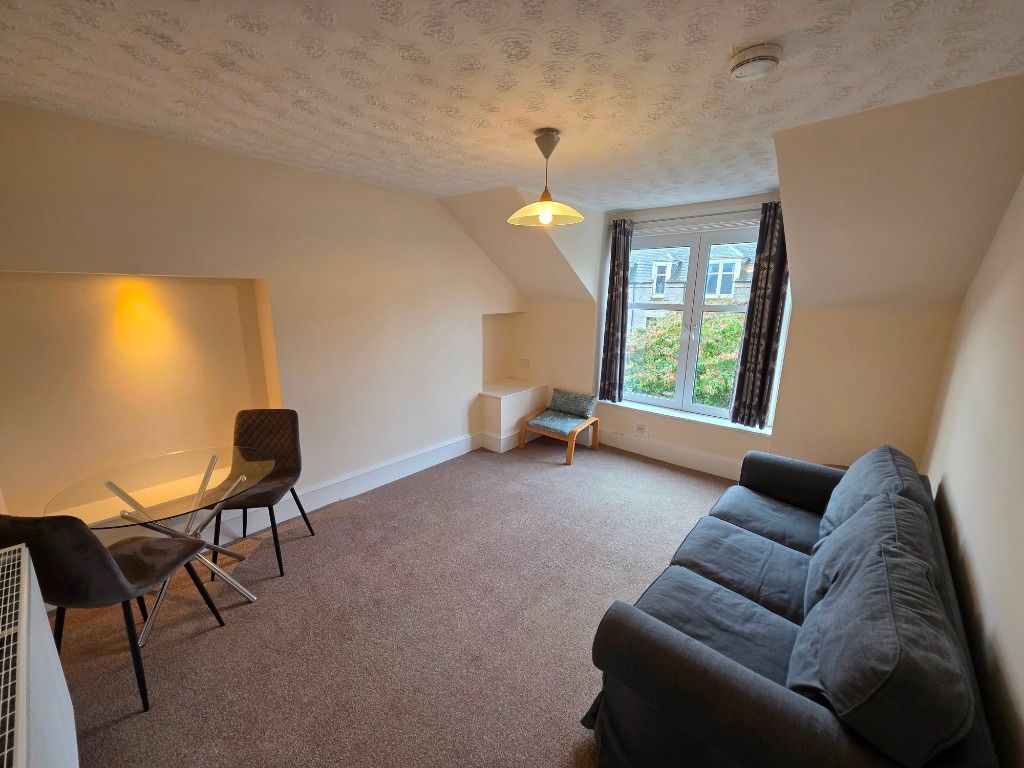 Property photo 3 of 10 Photo 3