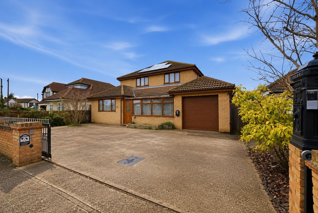 Property photo 1 of 26