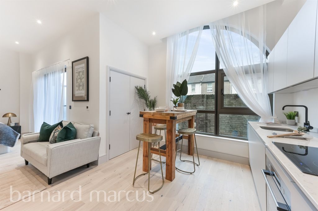 Property photo 2 of 9