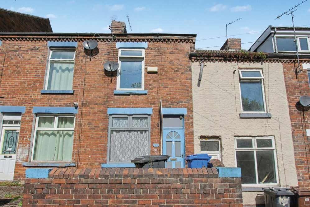 Property photo 1 of 6
