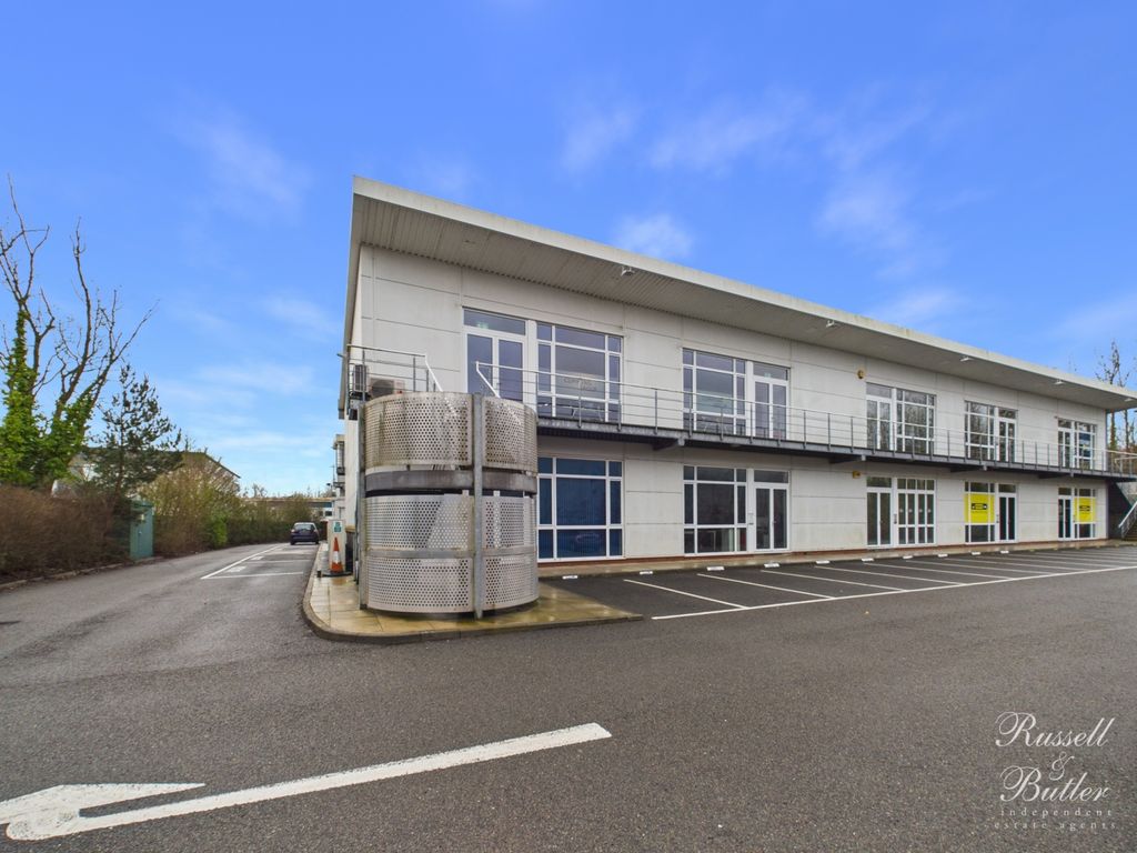 Property photo 1 of 9 Cam02127G0-Pr0375-Still010