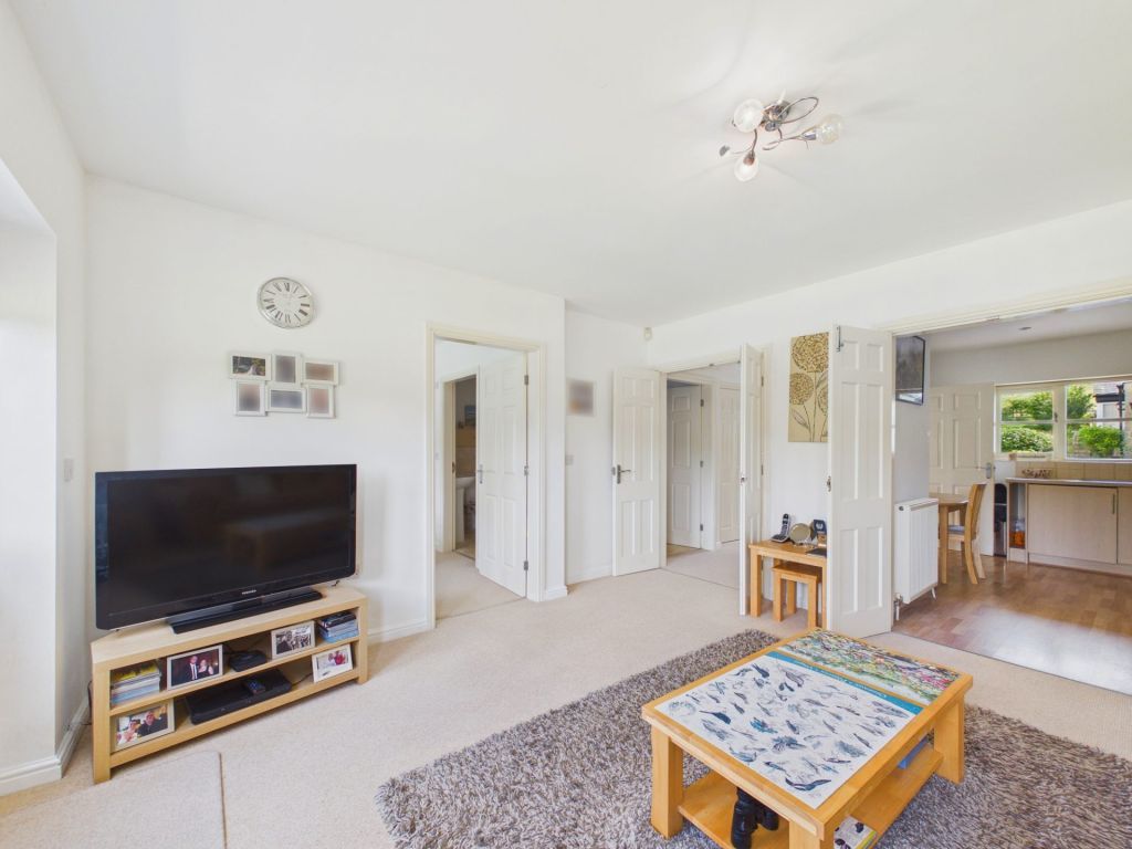 Property photo 3 of 19