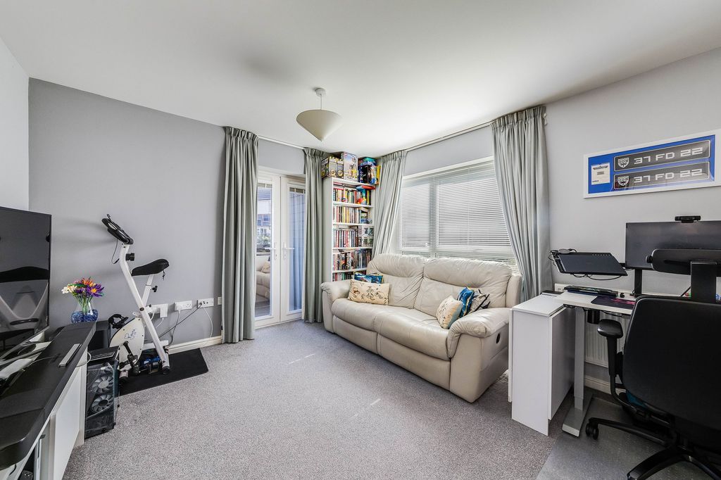 Additional image 7 of 1 bed flat for saleJackdaw Road, Didcot OX11
