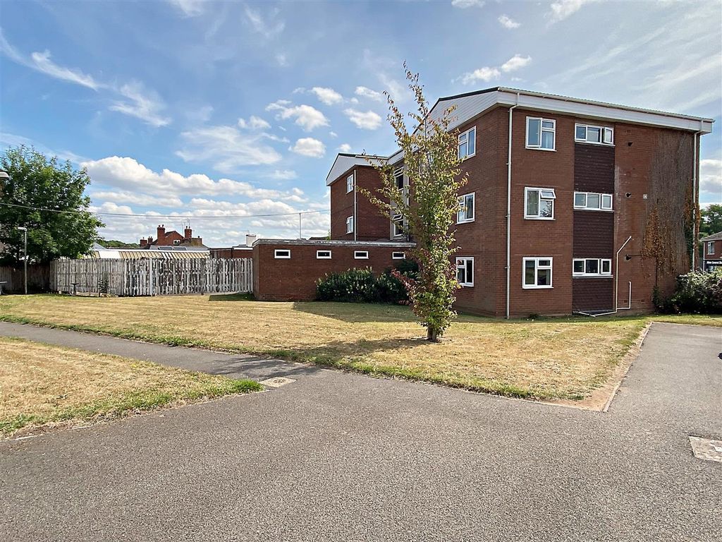Additional image 7 of 2 bed flat for saleAlbion Street, Kenilworth CV8