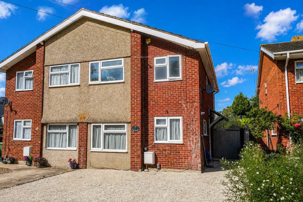 Property photo 1 of 12 Approach