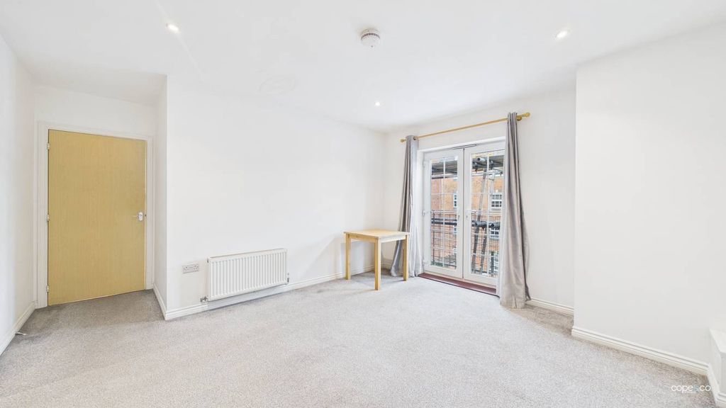 Property photo 2 of 10 2593693