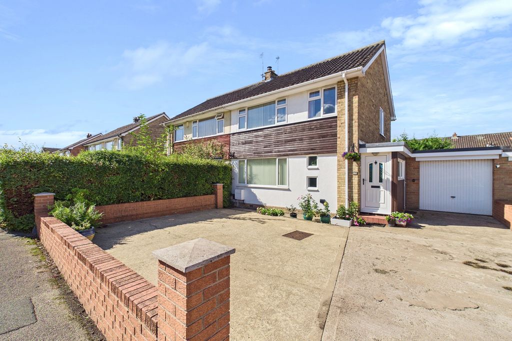 Property photo 1 of 17 Cam02279G0-Pr0176-Still002