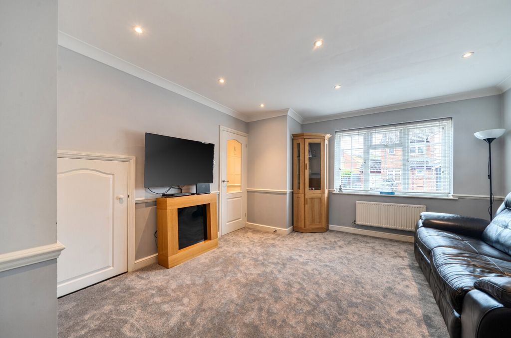 Property photo 2 of 21 Reception