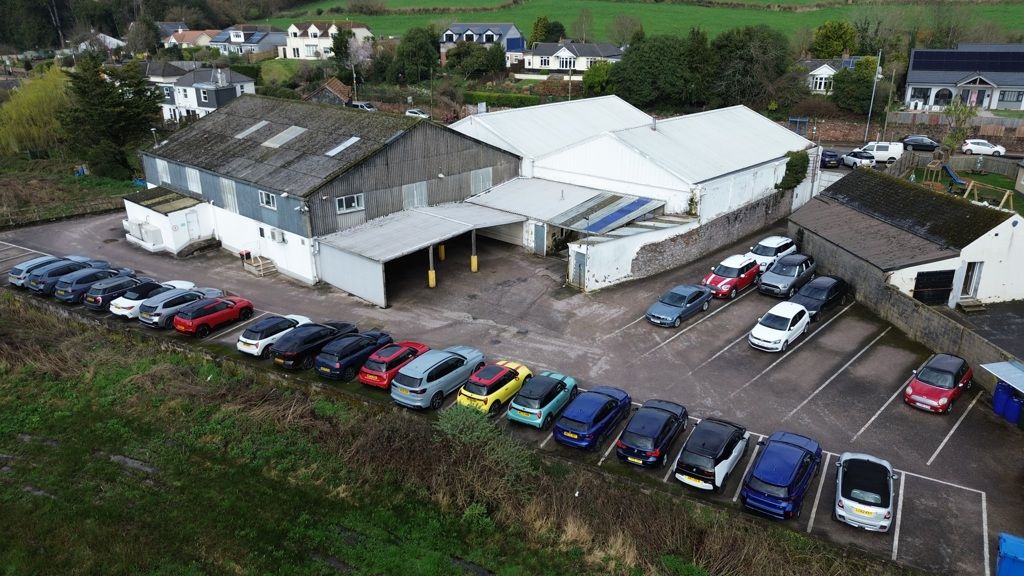 Property photo 3 of 7 Photo 4