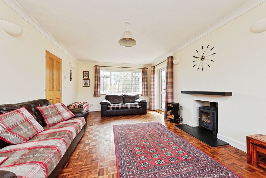 Property photo 2 of 20 Photo