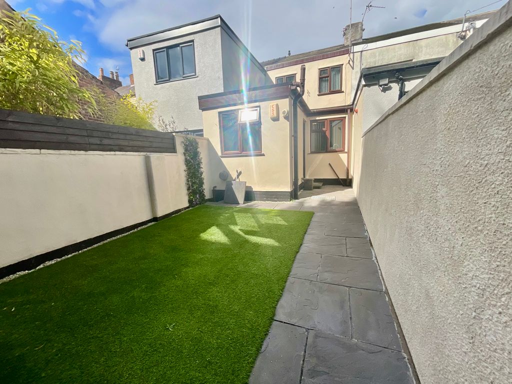 Property photo 3 of 17 3