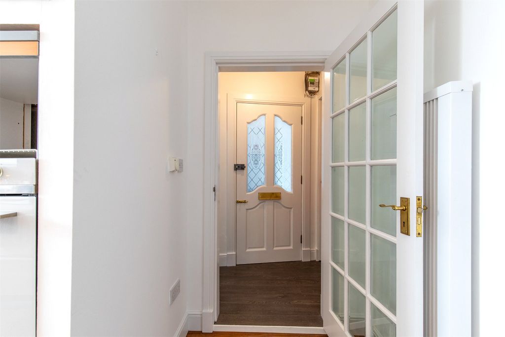 Property photo 2 of 14 Picture No. 07