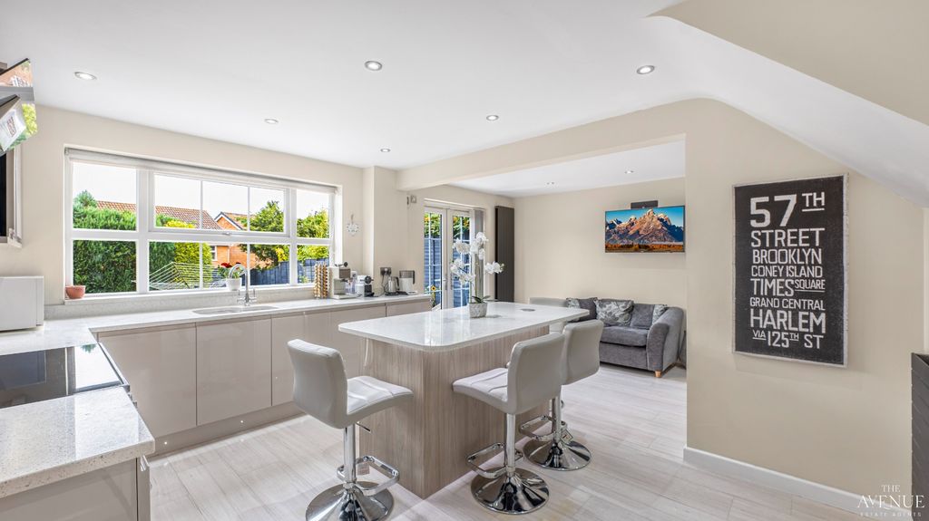 Property photo 3 of 35 5248216