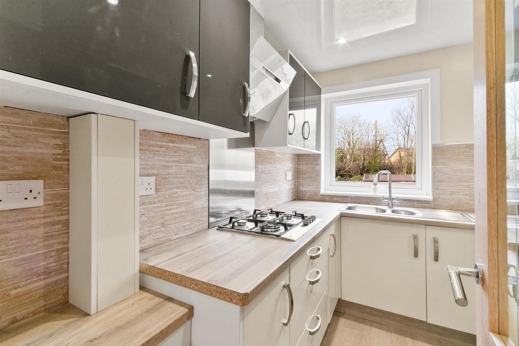 Additional image 12 of 2 bed flat for saleEastfield Crescent Dumbarton G82