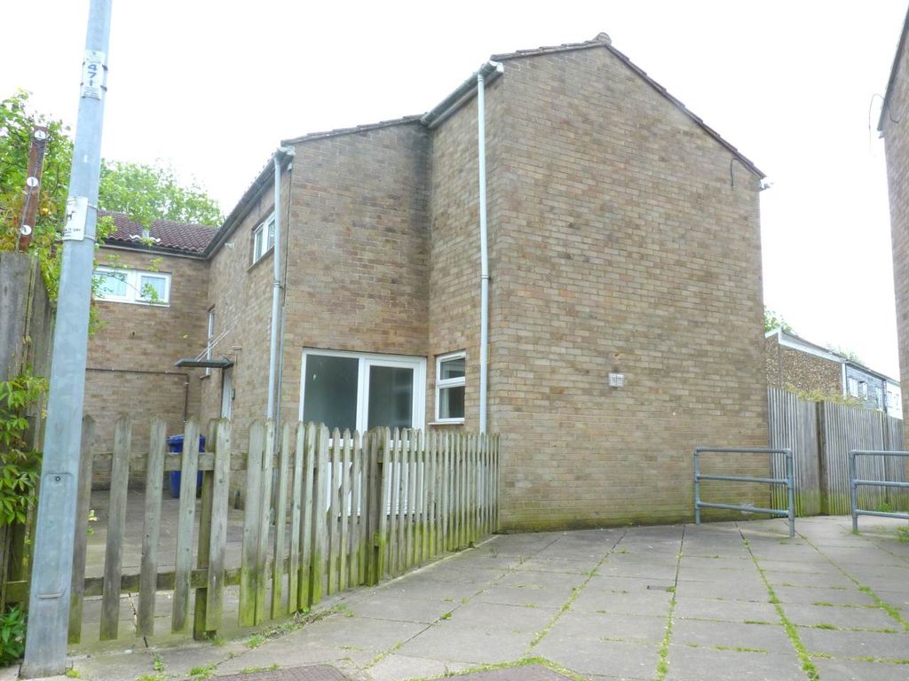 Property photo 1 of 9 Front