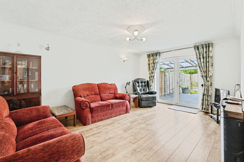 Property photo 2 of 19