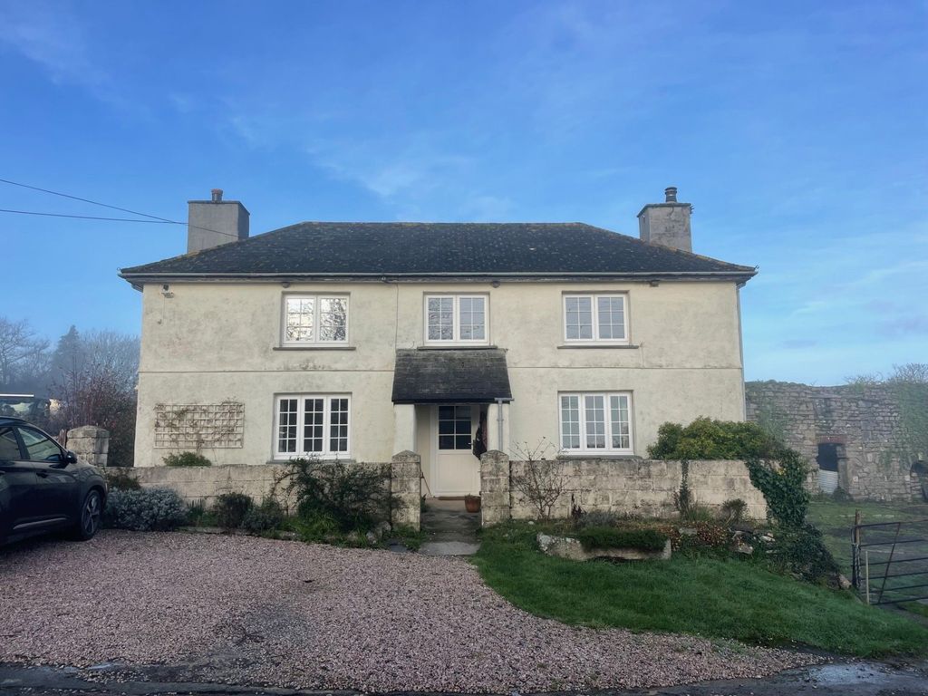 Property photo 1 of 24