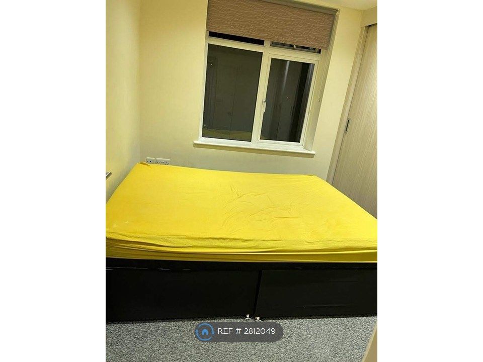 Property photo 3 of 5 Bedroom 1