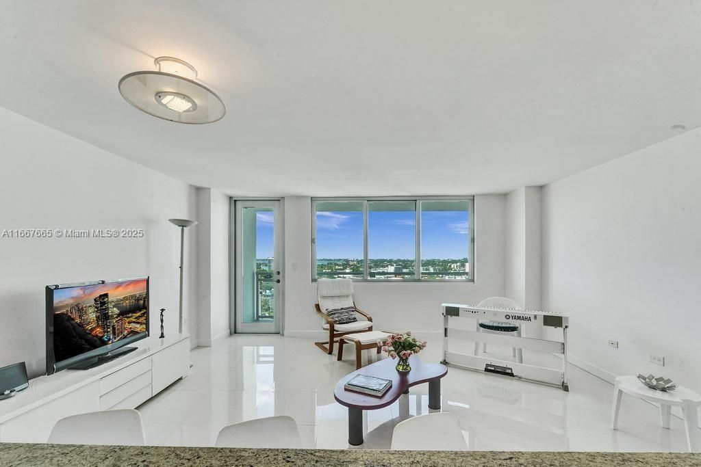 Property photo 3 of 39 <Alttext/>