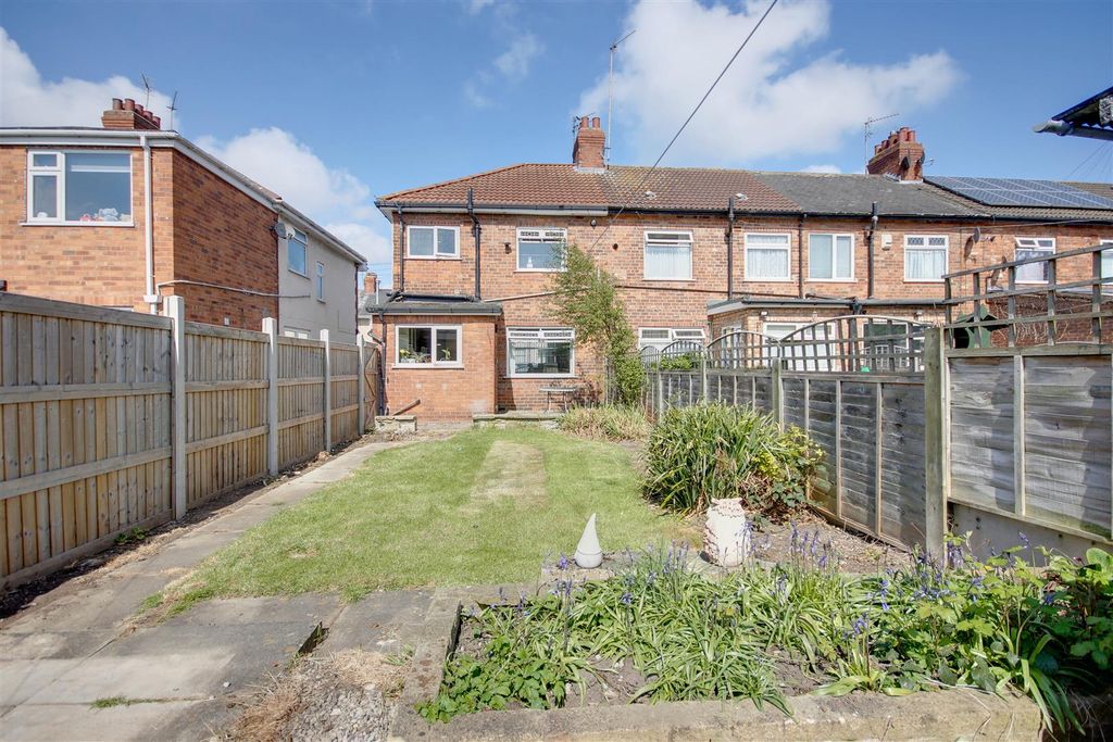 Property photo 3 of 12 Outside