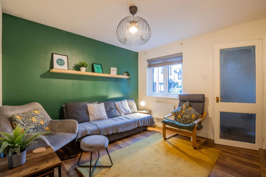 Property photo 3 of 14 31-2.Jpg