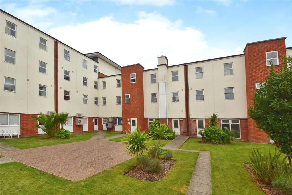 Property photo 1 of 10 Picture No. 02