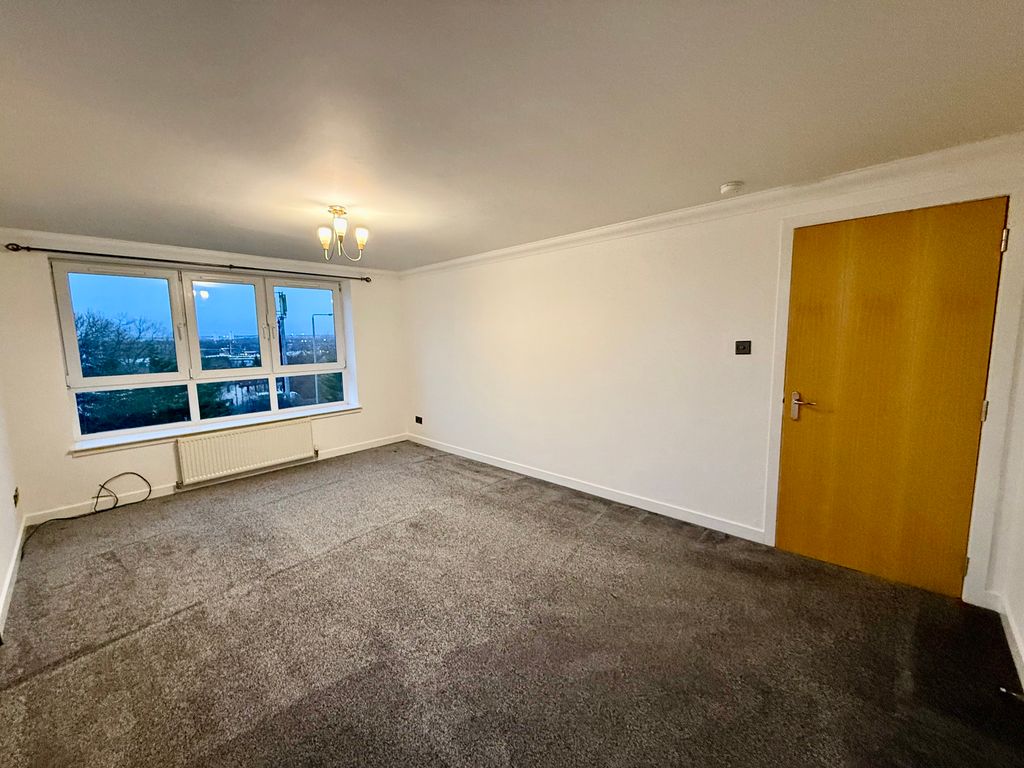 Property photo 3 of 9 3