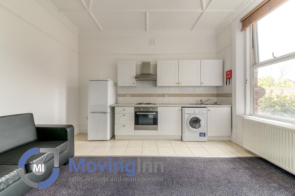 Property photo 2 of 11 Kitchen