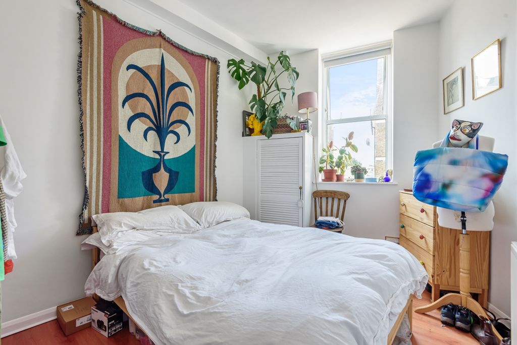 Property photo 2 of 6 880195 (6)