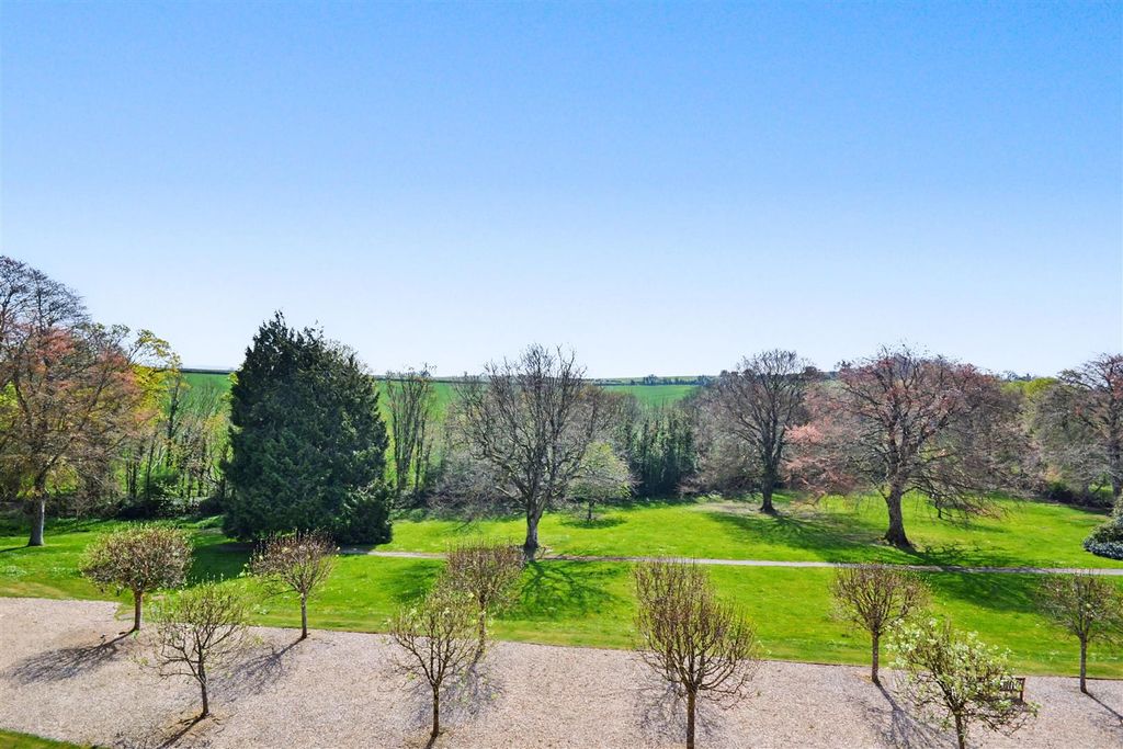 Property photo 3 of 16 10 (48).Jpg