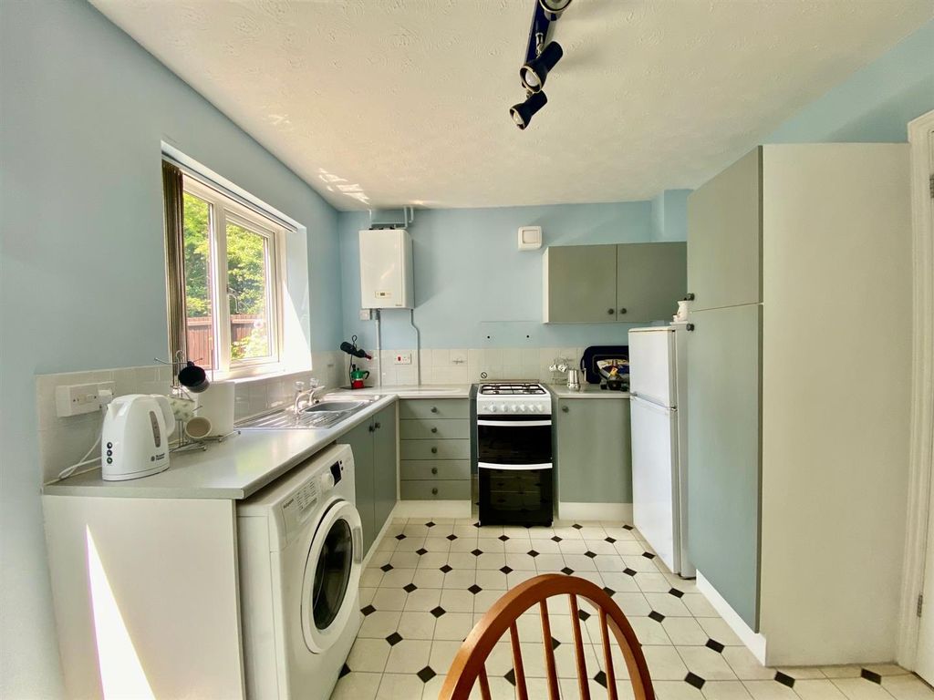 Property photo 3 of 14