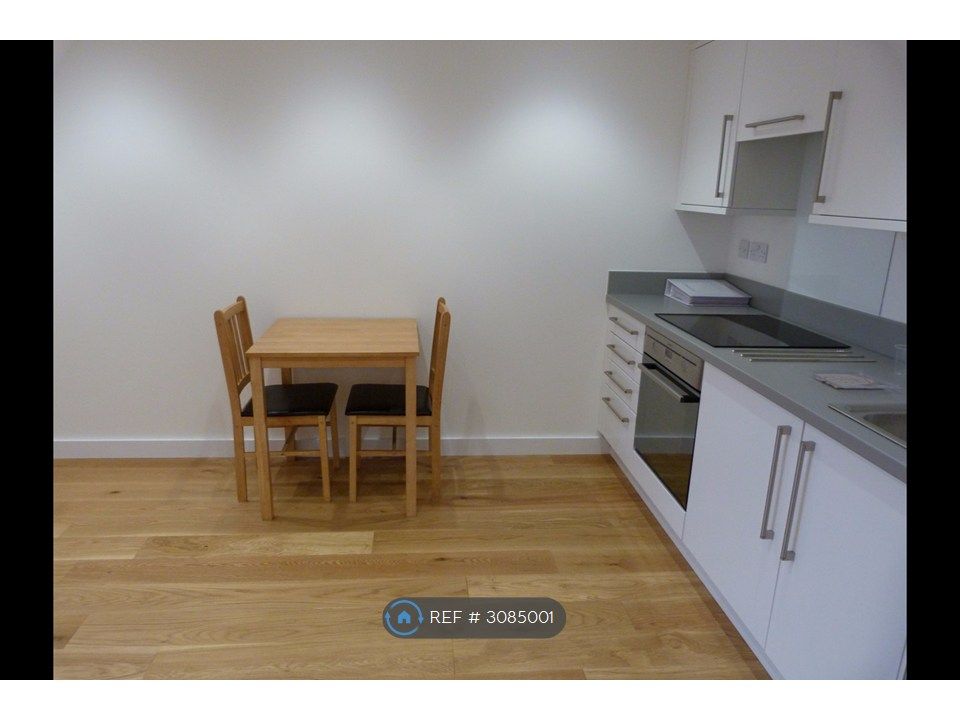 Property photo 2 of 6 Kitchen Area