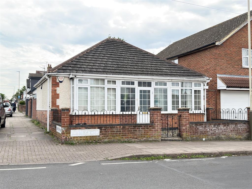 Property photo 1 of 12 Outside