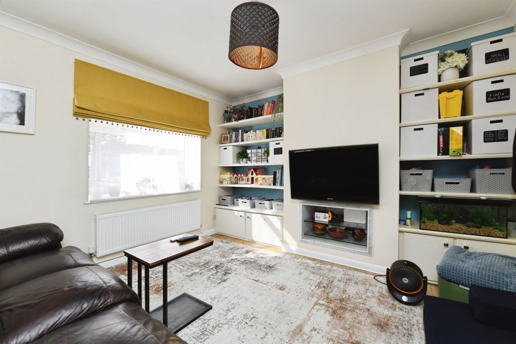 Property photo 2 of 18