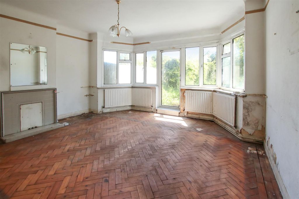 Property photo 2 of 12 Img_5669.Jpg