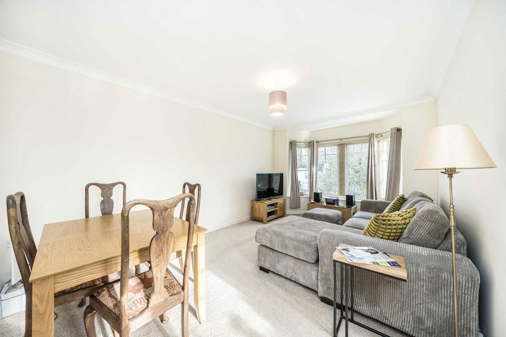 Property photo 2 of 4