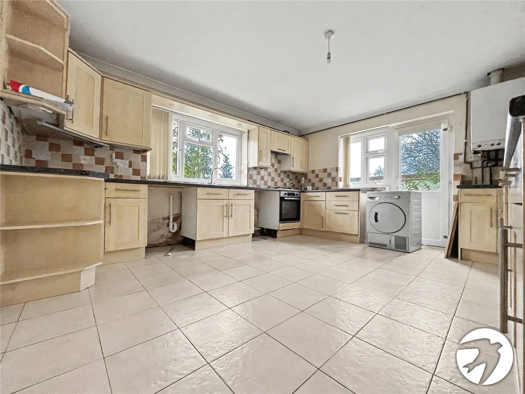 Property photo 3 of 14 Picture No. 06