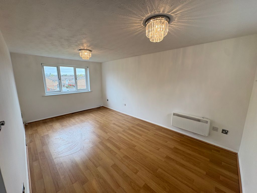 Property photo 2 of 8 Image