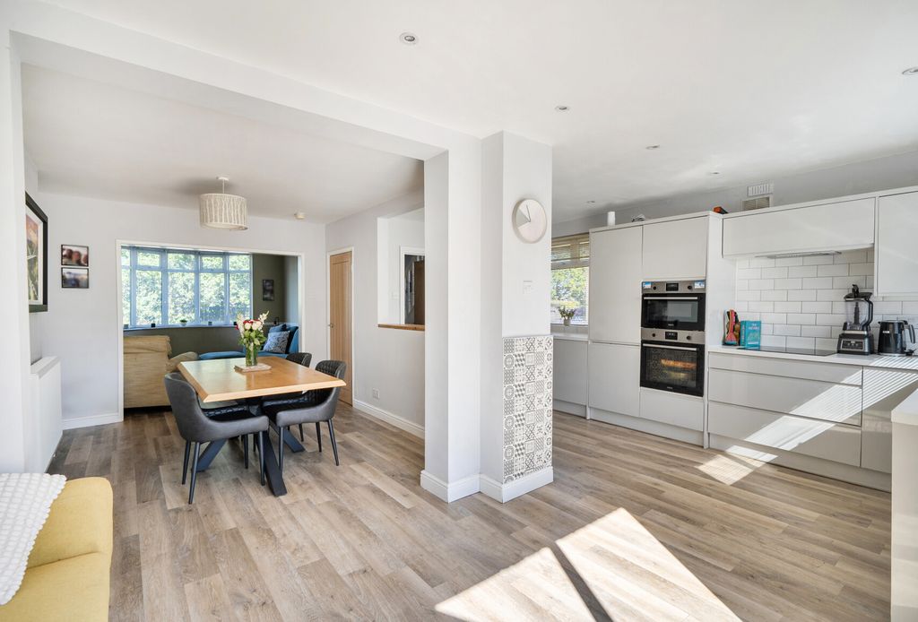 Property photo 2 of 22 1-6A4B9c4315d89-1...