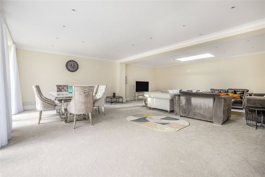 Property photo 1 of 17 Picture No. 16