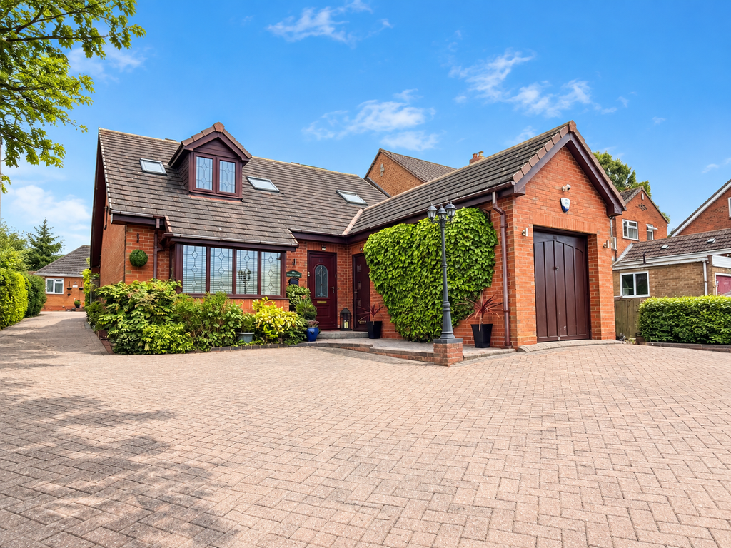 Property photo 1 of 37